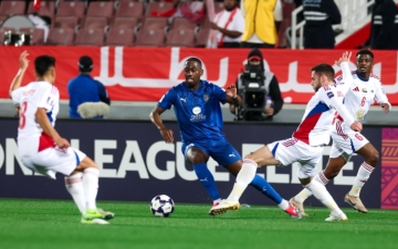 تعادل مثير.. الدحيل والشارقة يتقاسمان النقاط في قمة دوري أبطال آسيا للنخبة